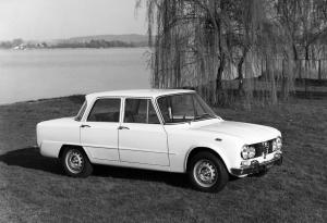Alfa Romeo Giulia Super 1972 года 